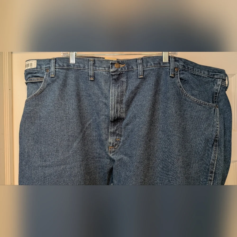 NWT Wrangler Rugged Wear Mens Big & Tall Relaxed Fit Size 56x30 Blue Jeans NEW! - Picture 2 of 16